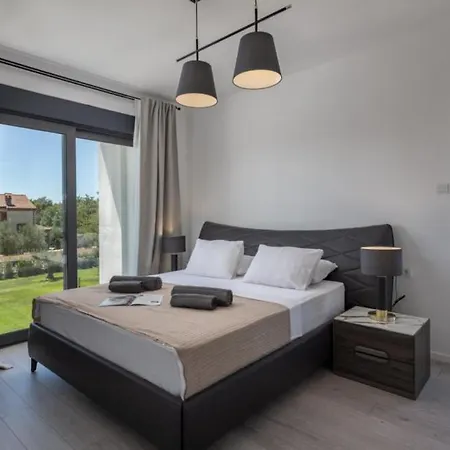 Sever By Guide Villa