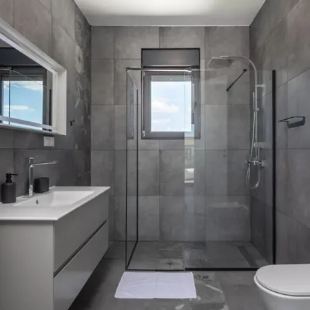 Sever By Guide Juršići